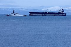 Read more about the article Россиянин с захваченного США танкера рассказал о походах в туалет под дулом автомата
